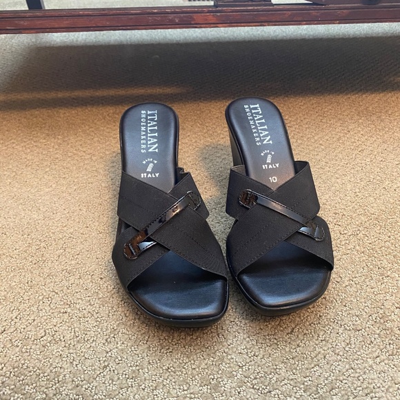 New Italian Shoemakers Made In Italy, Wedge - Picture 2 of 4